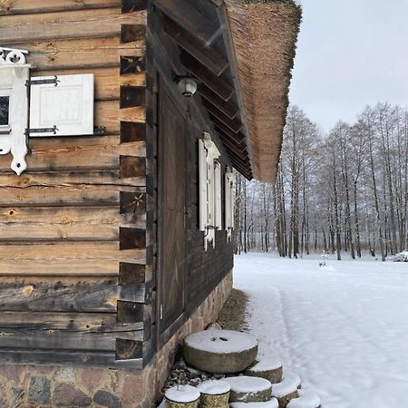 Baublys Lake Lodge Viktarinas Ngoại thất bức ảnh