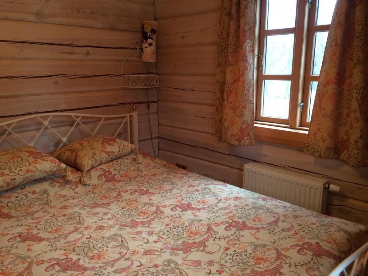 Baublys Lake Lodge Viktarinas Ngoại thất bức ảnh