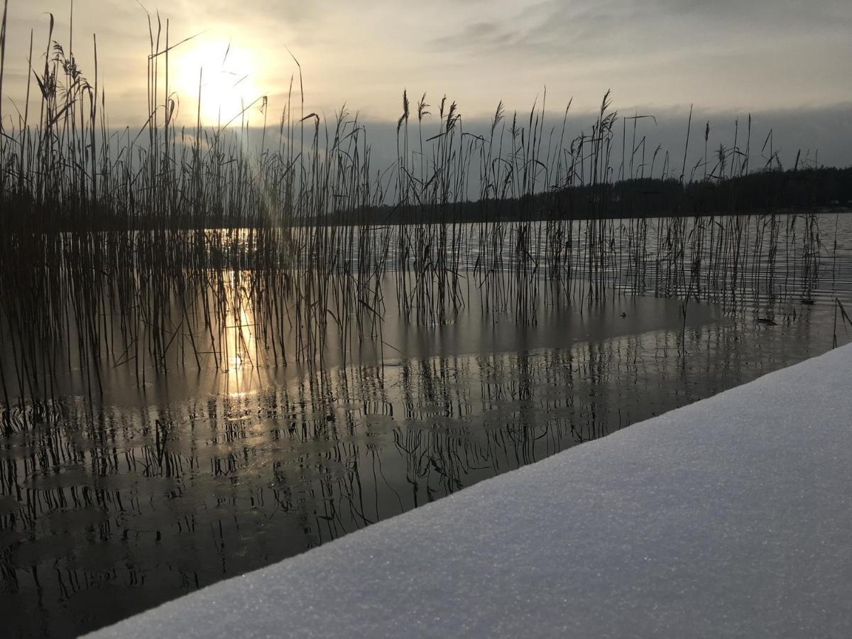 Baublys Lake Lodge Viktarinas Ngoại thất bức ảnh